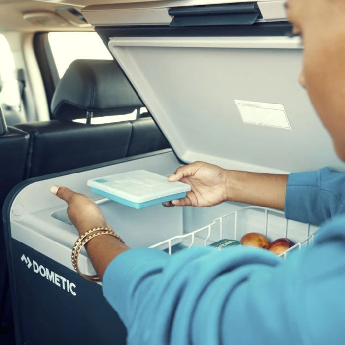 Dometic CFX3 55IM 53L Portable Compressor Cool Box And Freezer 6 Dometic CFX3 55IM 53L Portable Compressor Cool Box And Freezer - Image 4