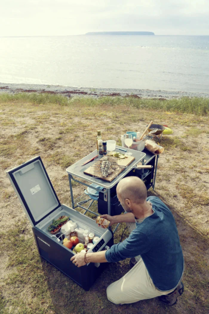 Dometic CFX3 55IM 53L Portable Compressor Cool Box And Freezer 12 Dometic CFX3 55IM 53L Portable Compressor Cool Box And Freezer - Image 10